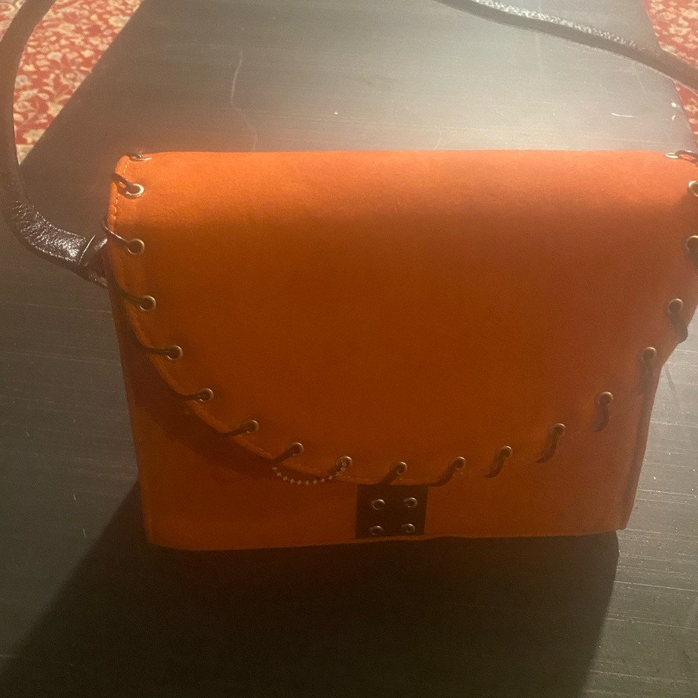 Hand bag